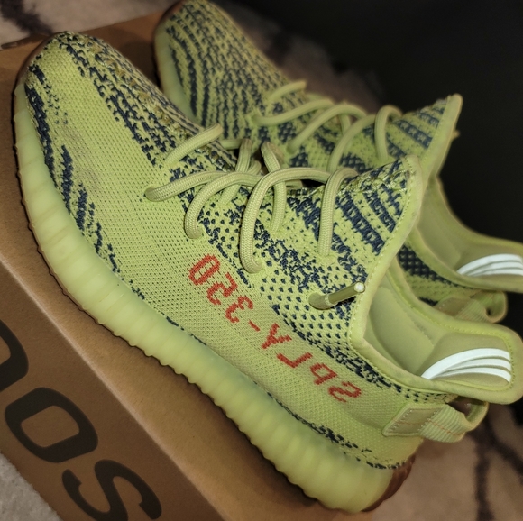 Yeezy frozen yellow sz 7 - Picture 5 of 8